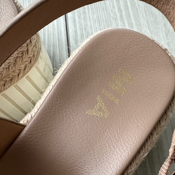 MIA Women's Taupe Platform Espadrille Sandals - Picture 3 of 3